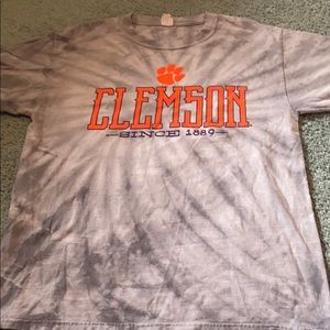 Tie-dye women’s shirt